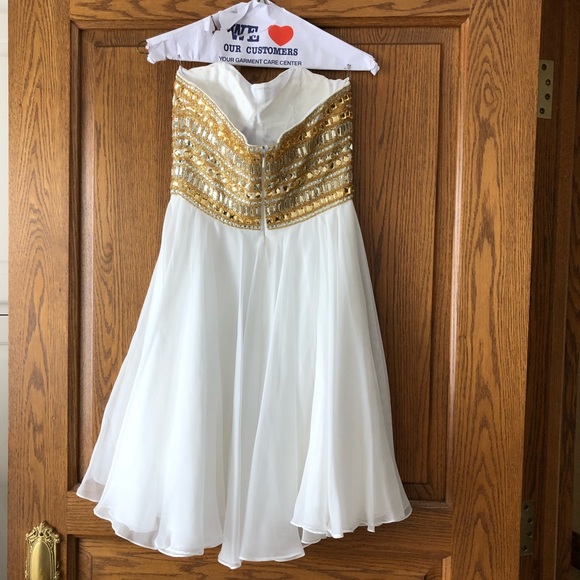 Prom dress - Picture 4 of 4